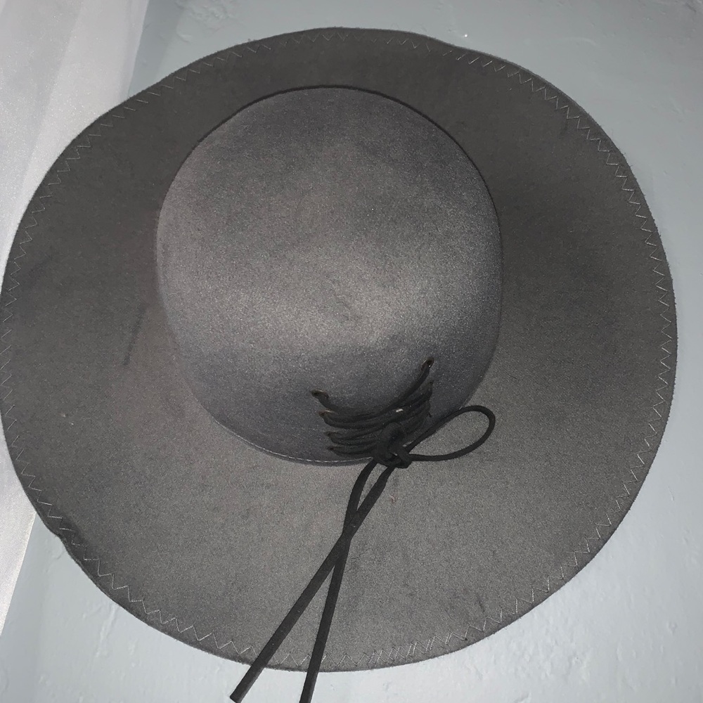Gray Hat - image 1